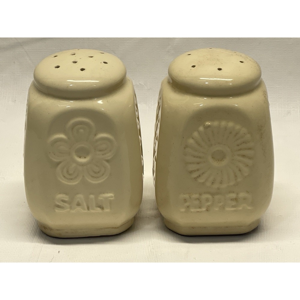 Vintage Shawnee Pottery Flower & Fern Salt Pepper Shakers Ivory